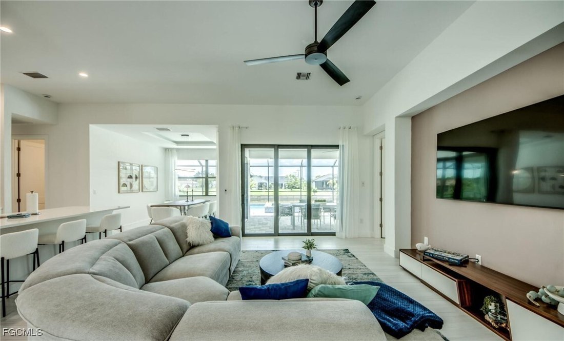 House in Cape Coral, Florida, United States 5 - 16933856