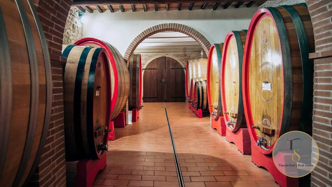Casa di campagna a Montepulciano, Toscana, Italia 1 - 16872179