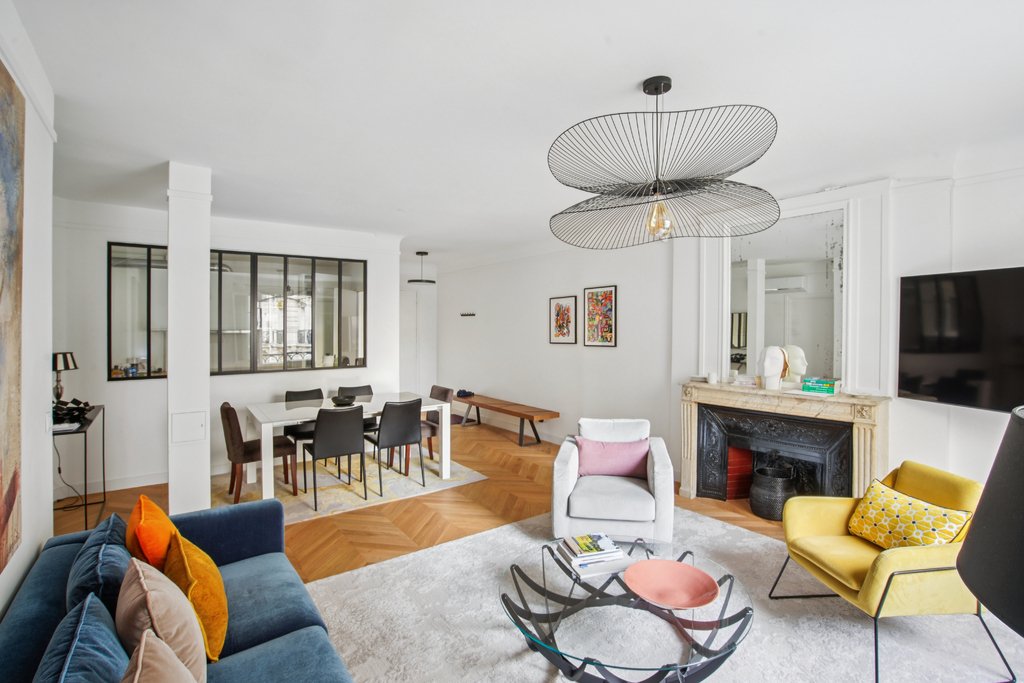 Apartment in Gros Caillou, Paris 7e Arrondissement, Paris 2 - 16933448