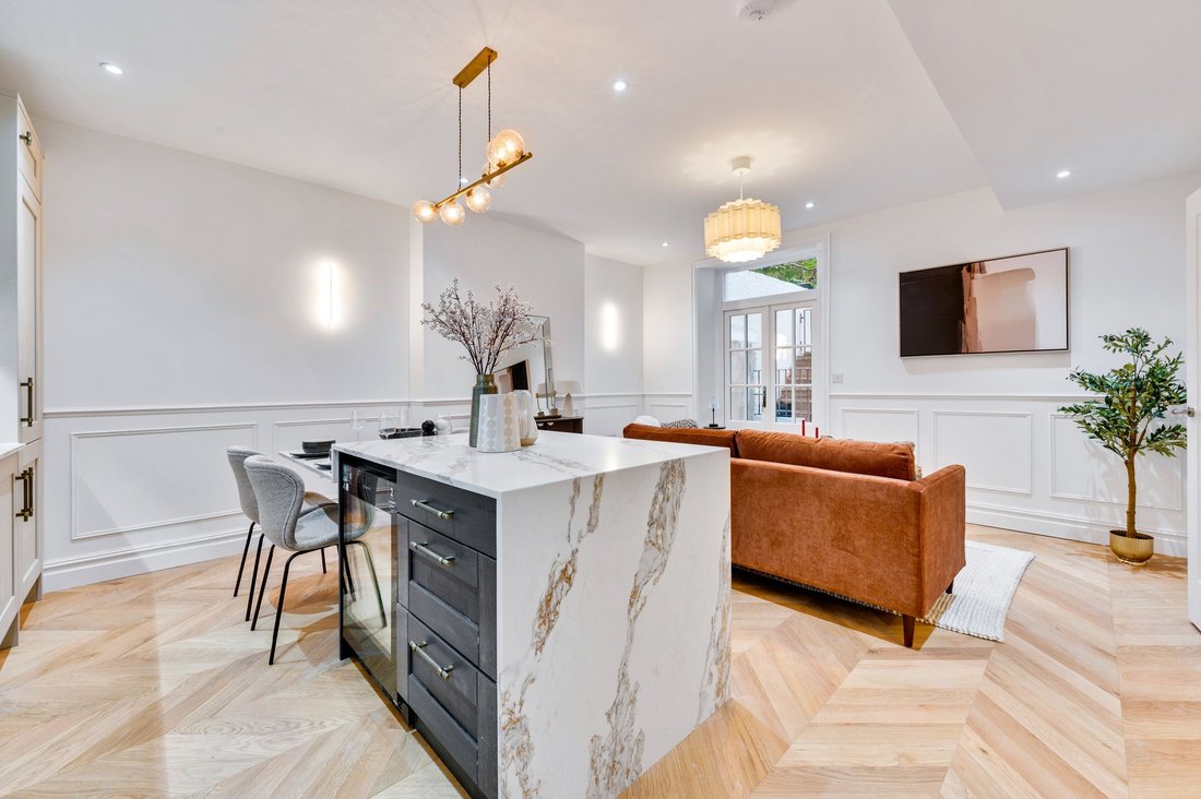 Apartment in Earls Court, Kensington And Chelsea, England 4 - 16932921