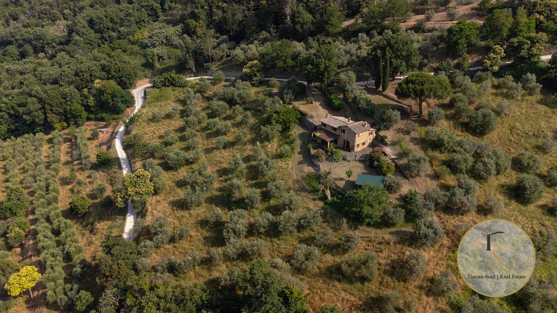 Country House in Montalcino, Tuscany, Italy 3 - 16740788