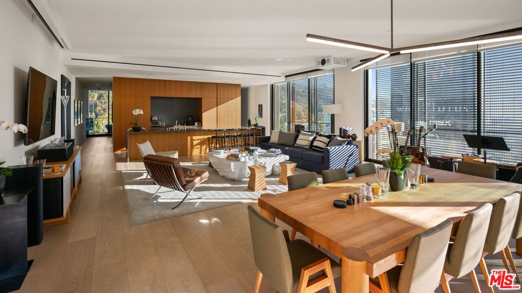 Condo in Los Angeles, California, United States 3 - 16935095