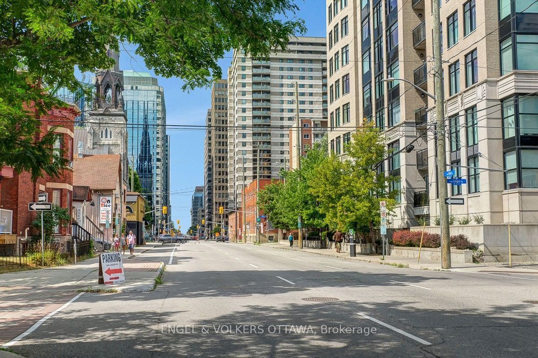 Apartment in Ottawa, Ontario, Canada 4 - 16934103
