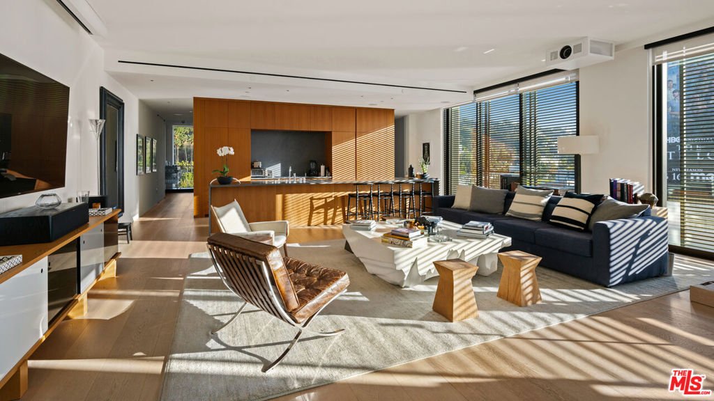 Condo in Los Angeles, California, United States 4 - 16935095