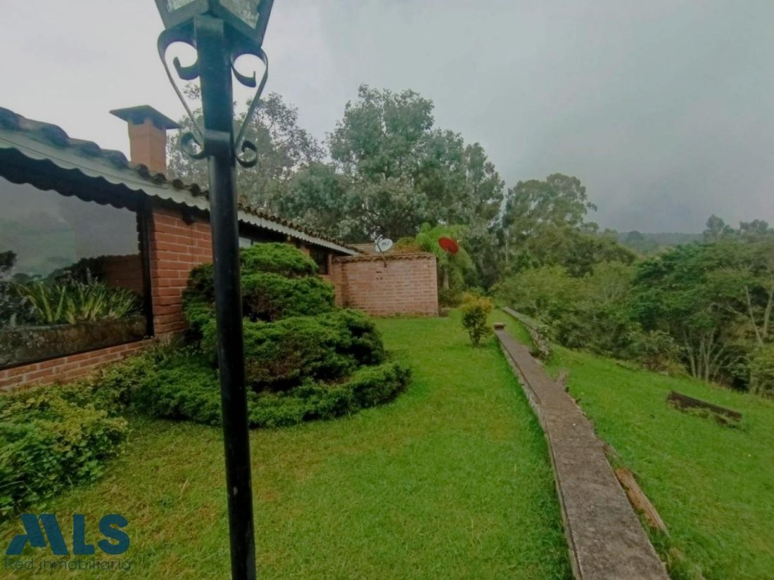House in Vereda El Penasco, Antioquia, Colombia 1 - 16929274
