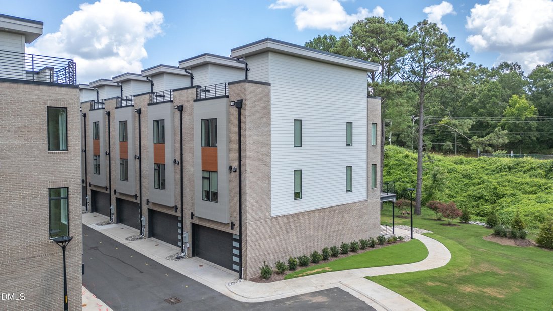 Townhouse in Durham, North Carolina, United States 3 - 16733493