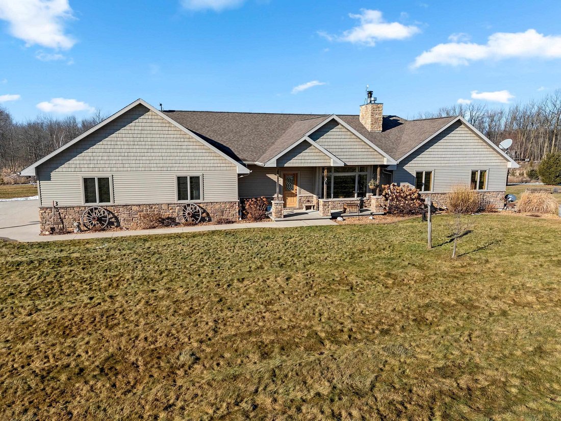 Black Creek, Wisconsin, United States 1 - 16919318