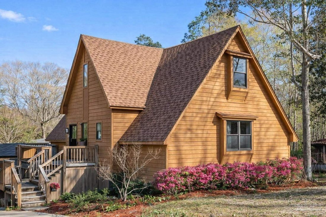 House in Milton, Florida, United States 1 - 16934094