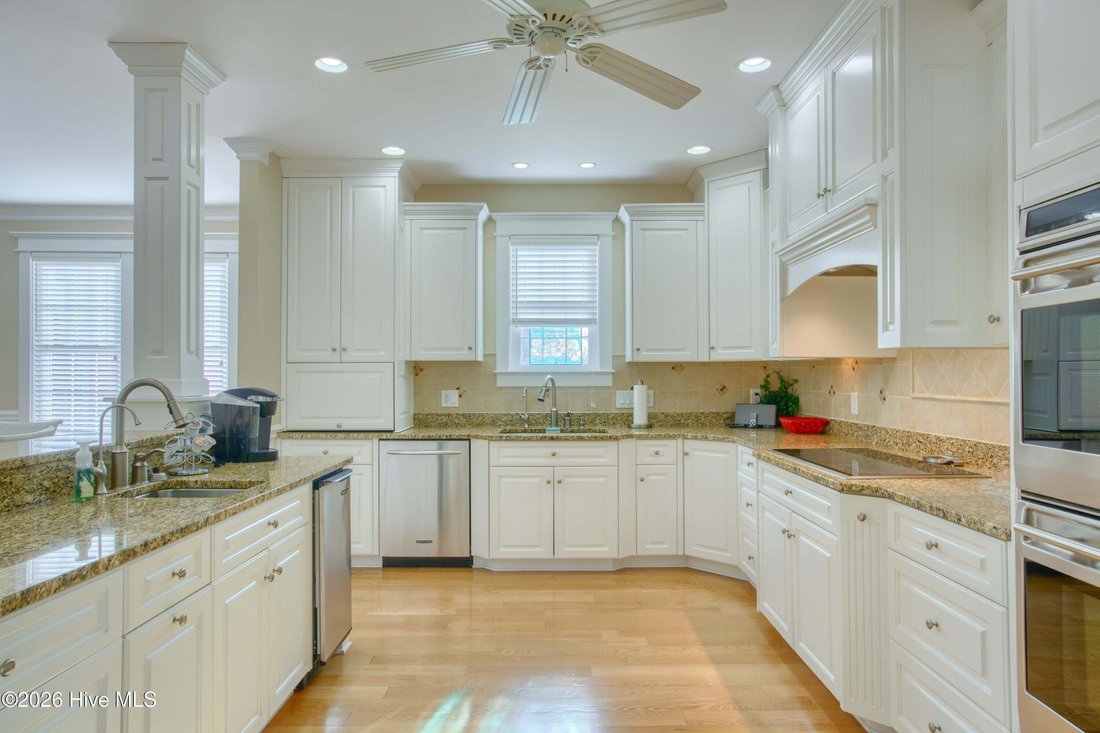 House in Emerald Isle, North Carolina, United States 2 - 16932205