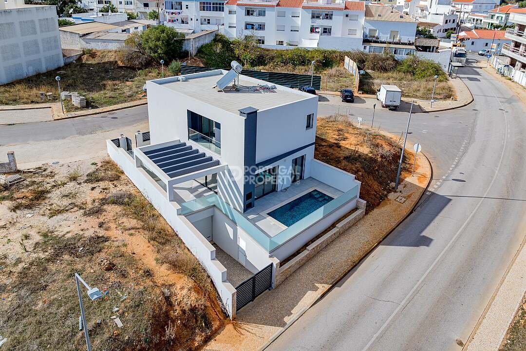 Villa in Mexilhoeira Grande, Algarve, Portugal 4 - 16816018