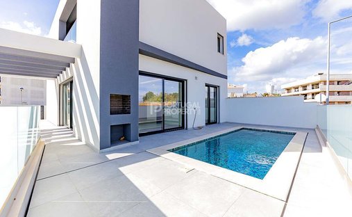 Villa in Mexilhoeira Grande, Algarve, Portugal 1