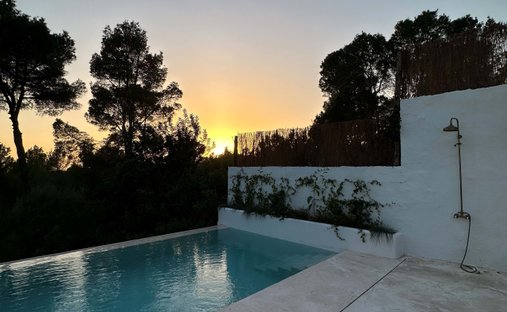 Villa in Sant Rafel de sa Creu, Sant Antoni de Portmany, Balearic Islands 1