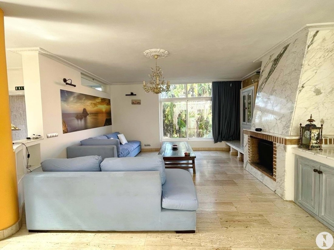 Villa in Cap Martinet, Santa Eularia des Riu, Balearic Islands 2 - 14384302
