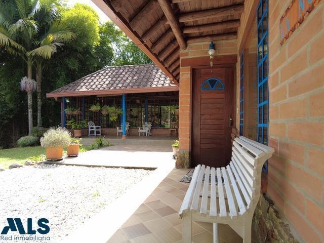 Finca in El Retiro, Antioquia, Colombia 2 - 16929416
