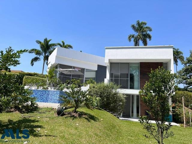 House in Medellín, Antioquia, Colombia 1 - 16929873