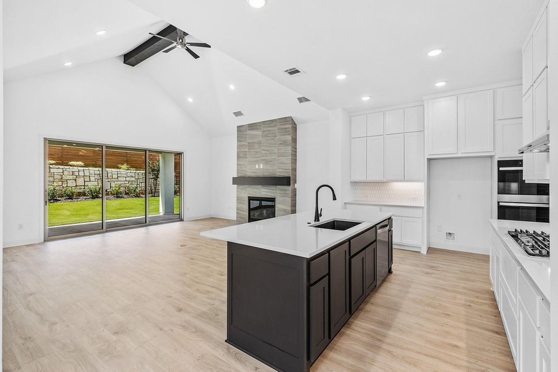 House in Spicewood, Texas, United States 5 - 16589635