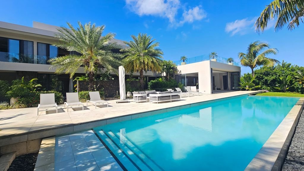 Villa in La Place Belgath, Flacq District, Mauritius 1 - 16935854
