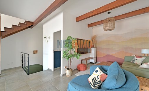 Sale Of Equestrian Estate Aimargues, 260m² 6 Rooms 1,050,000€ With Swimming Pool