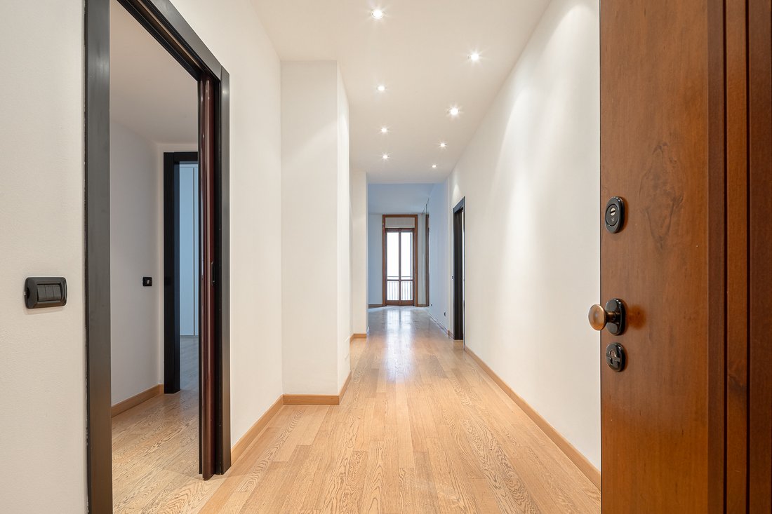 Apartment in Historic Center, Milan, Lombardy 4 - 16936002