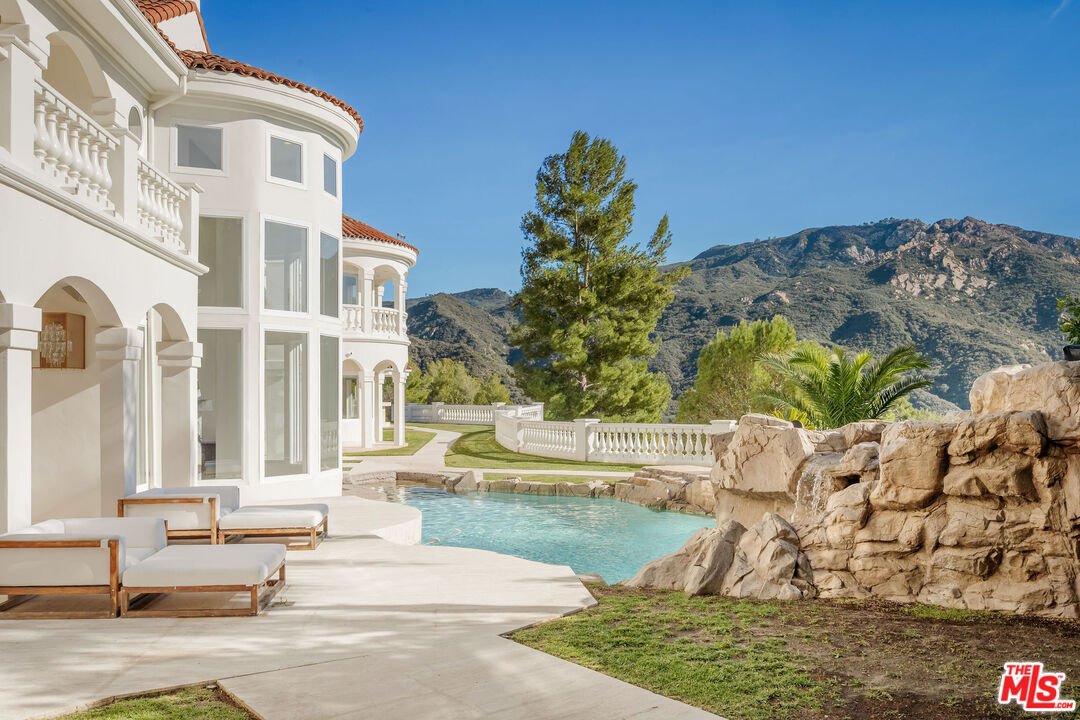 House in Hidden Hills, California, United States 4 - 16935992