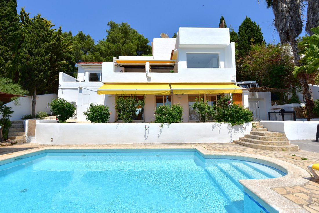 Villa in Cala Llonga, Ibiza, Santa Eularia des Riu, Balearic Islands 2 - 16935787