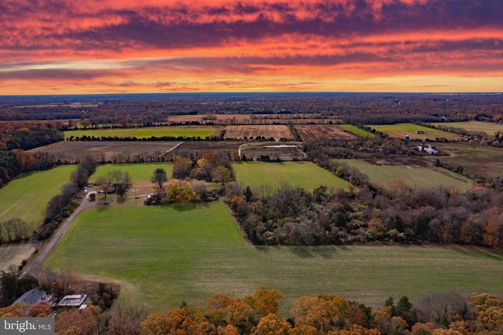 Farm Ranch in Plumsted Township, New Jersey, United States 1 - 16936043