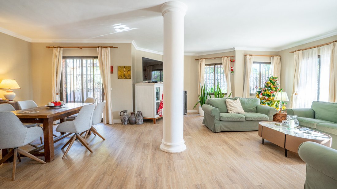 Villa in Nueva Andalucía, Marbella, Spanien 2 - 16935861