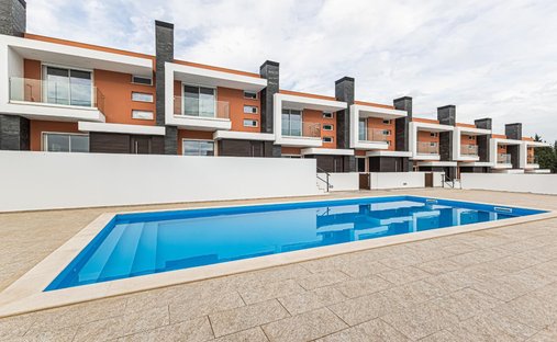 House in Olhos de Agua, Algarve, Portugal 1