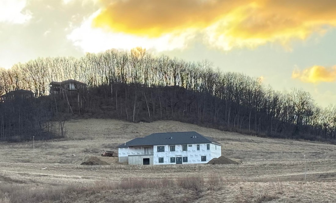 House in Dubuque, Iowa, United States 2 - 16936010