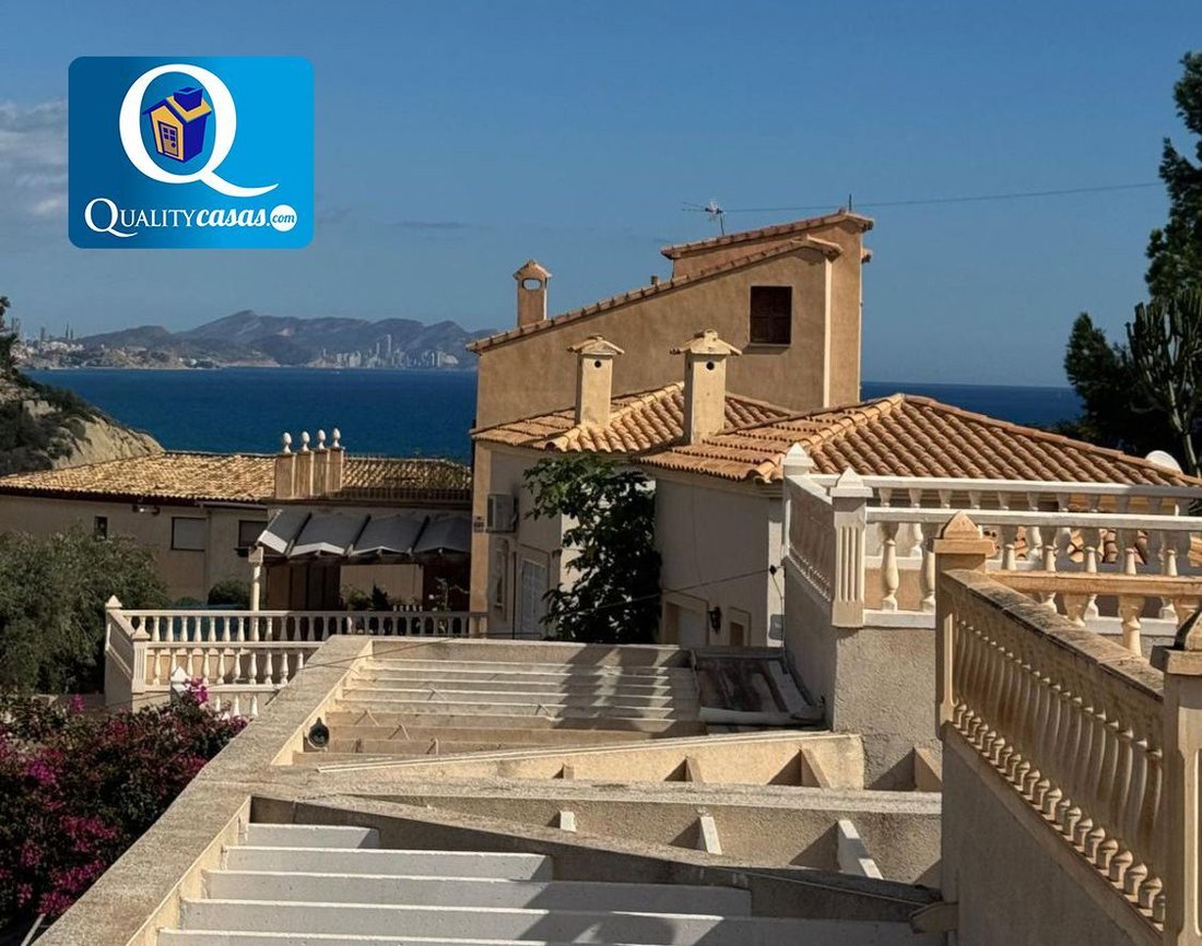 Townhouse in el Campello, Valencian Community, Spain 1 - 16936708