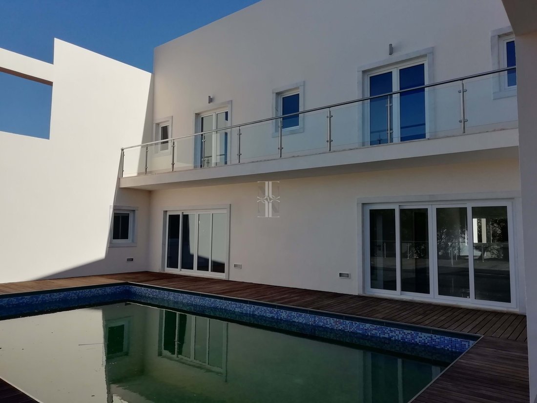 Villa in Belas, Lisbon, Portugal 2 - 15304786
