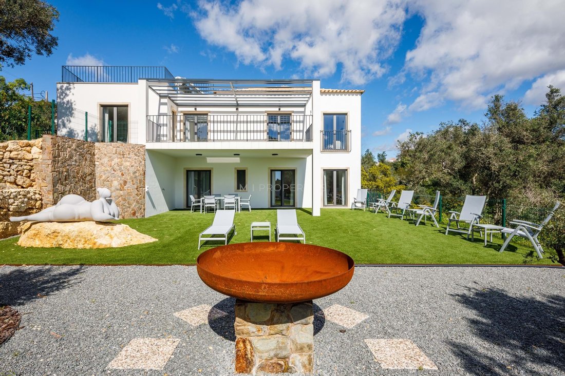 Villa in Lagoa e Carvoeiro, Algarve, Portugal 2 - 16936752