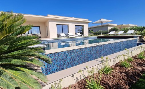 Villa in Montenegro, Algarve, Portugal 1