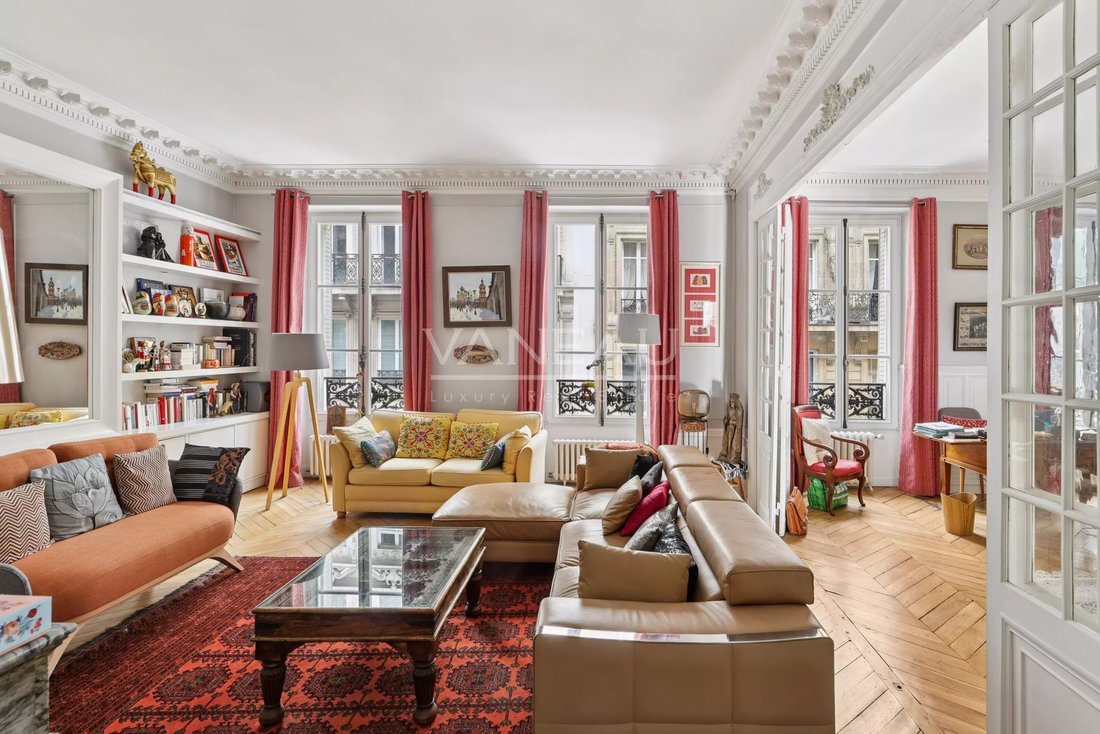 Apartment in Paris 18e Arrondissement, Paris, France 3 - 16907018