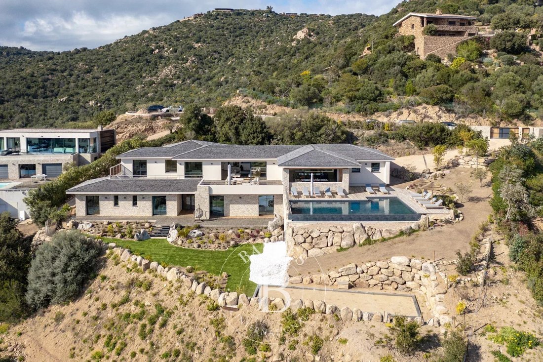 Villa in Porto-Vecchio, Corsica, France 1 - 16937946