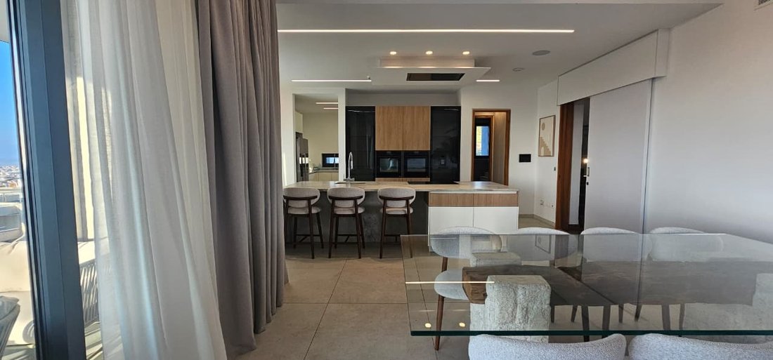 Villa in Mesa Geitonia, Limassol, Cyprus 2 - 16936774