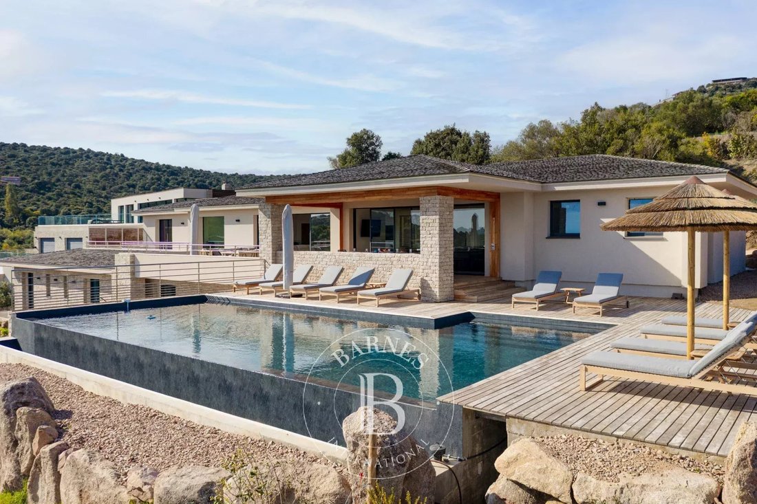 Villa in Porto-Vecchio, Corsica, France 2 - 16937946