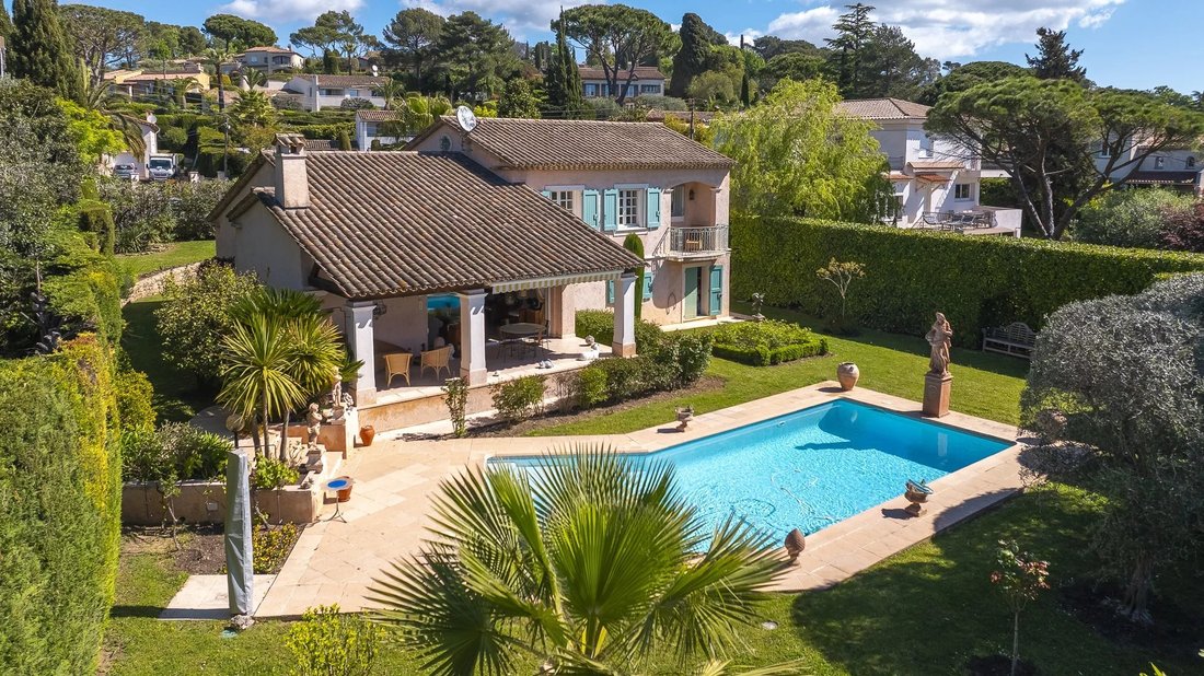 Villa in Mougins, Provence-Alpes-Côte d'Azur, France 3 - 15540823