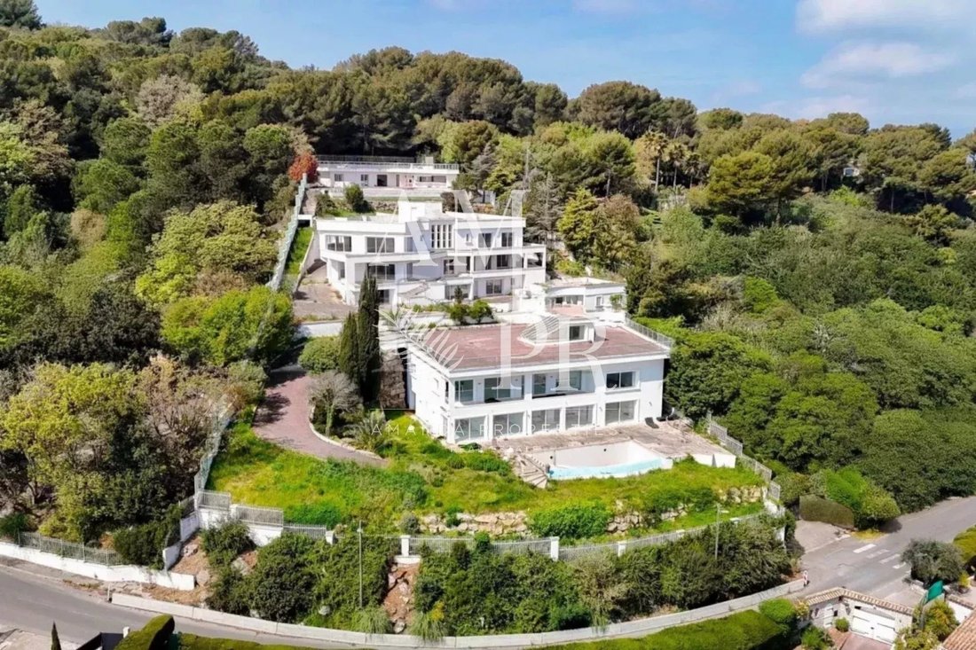 Estate in Cannes, Provence-Alpes-Côte d'Azur, France 1 - 10882142