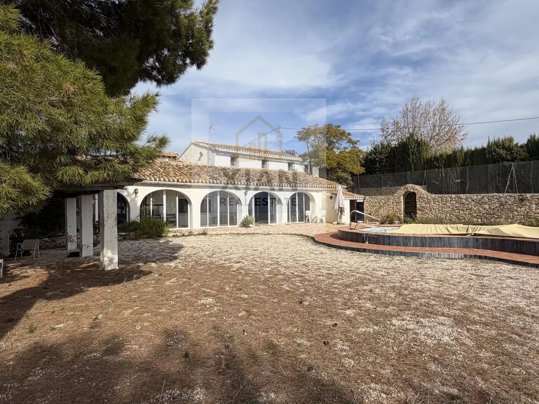 Villa in Benissa, Valencian Community, Spain 1 - 16937881