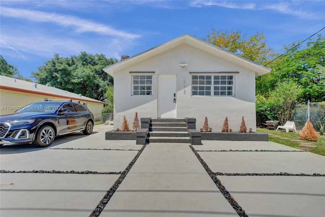 House in Miami, Florida, United States 2 - 16937061