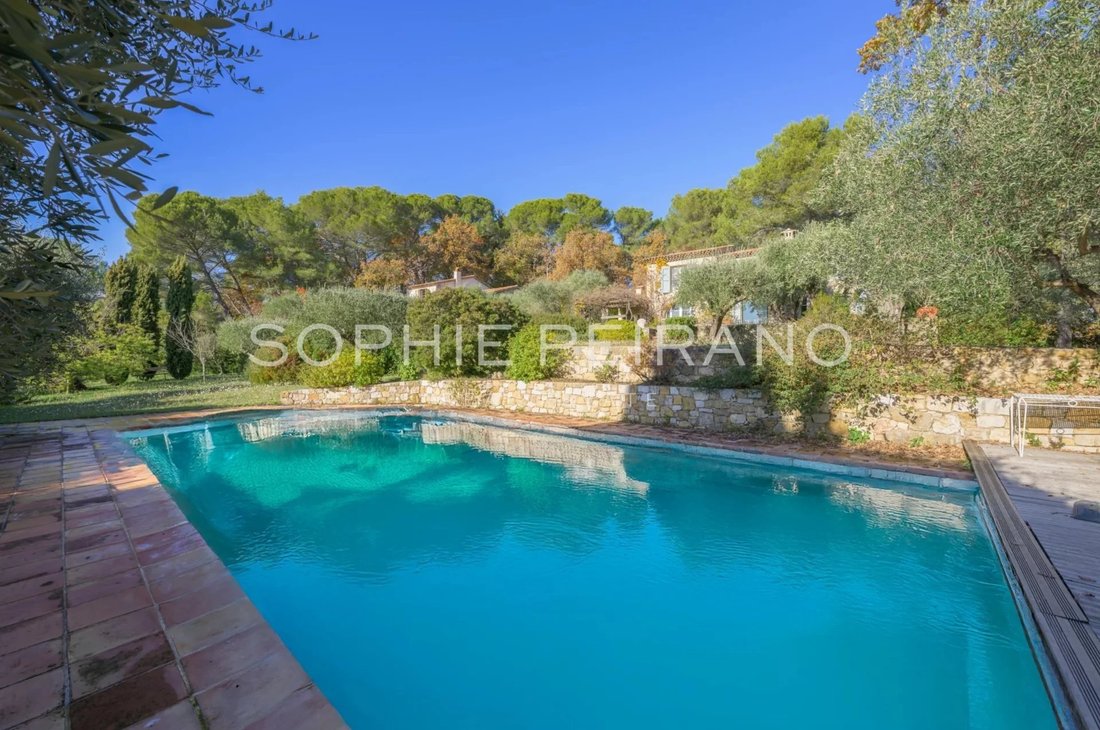 Villa in Mougins, Provence-Alpes-Côte d'Azur, France 3 - 16937385