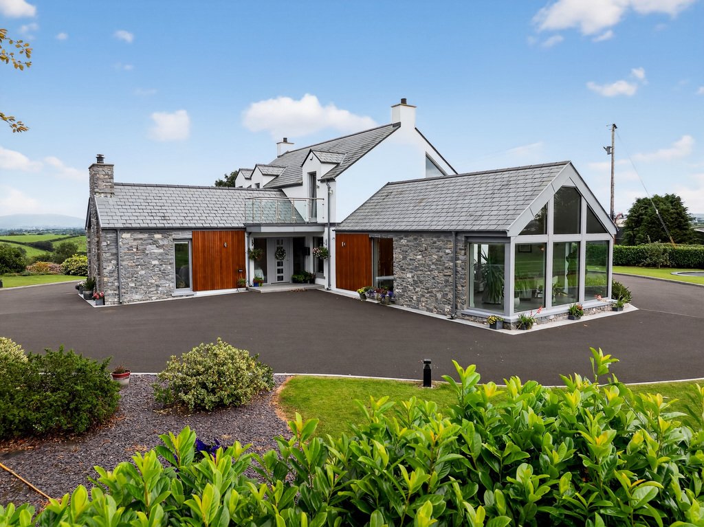 House in Ballymoney, Northern Ireland 2 - 16937409