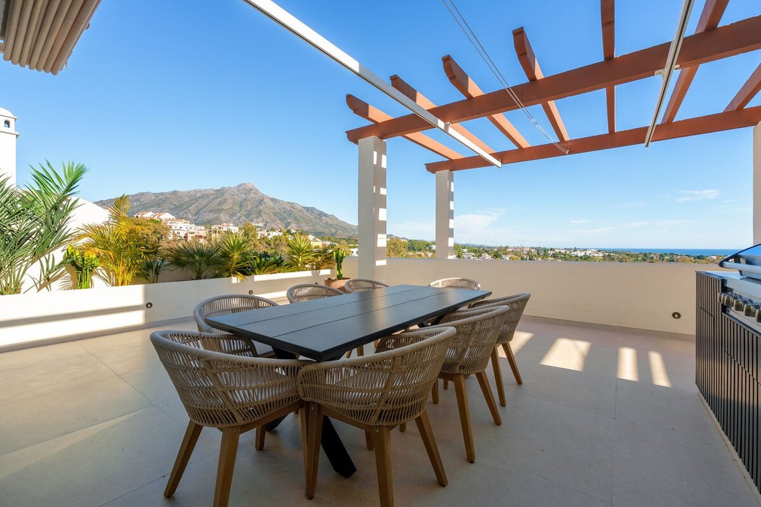 Penthouse in Nueva Andalucia, Marbella, Spain 3 - 16937893