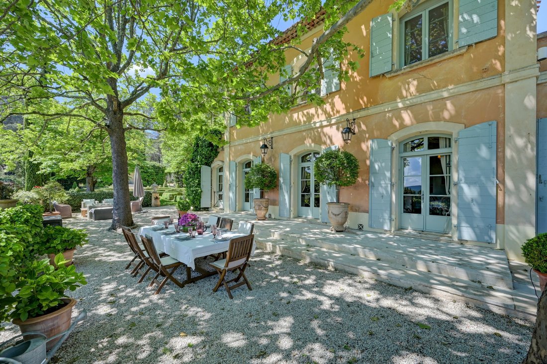 Casa en Le Tholonet, Provenza-Alpes-Costa Azul, Francia 2 - 16936997