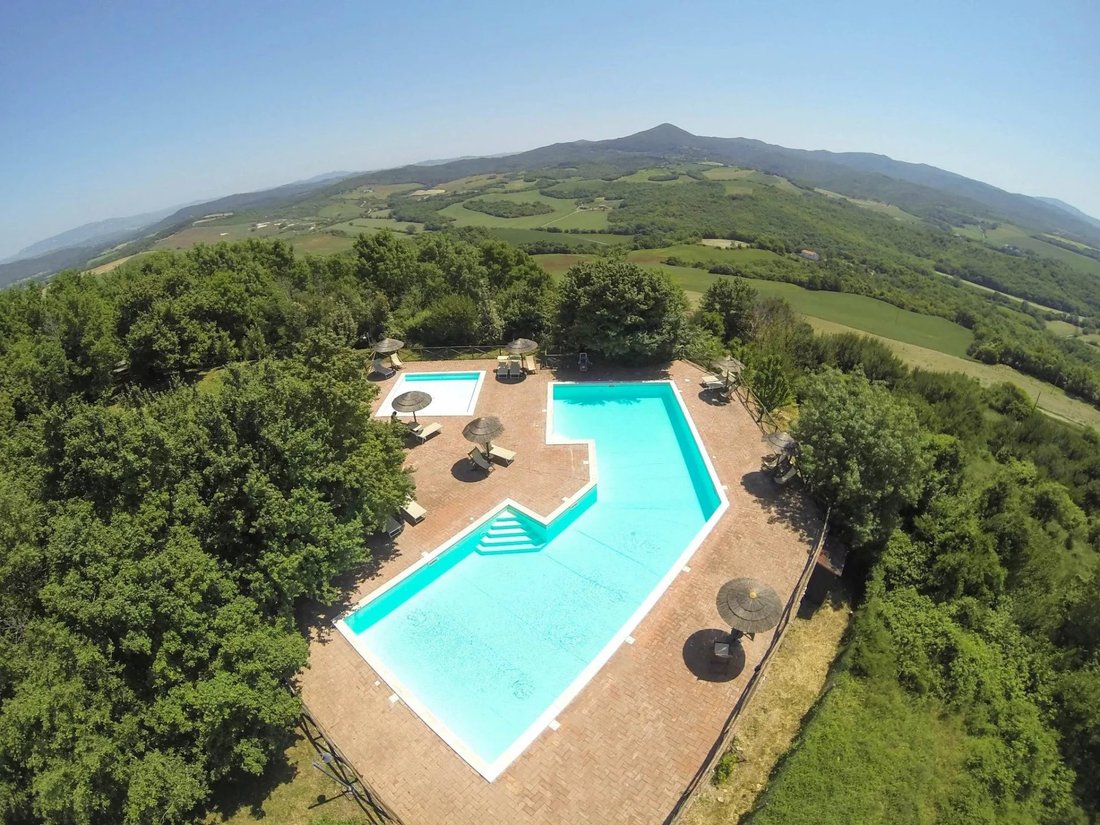 Villa in Casale Marittimo, Tuscany, Italy 2 - 16937828