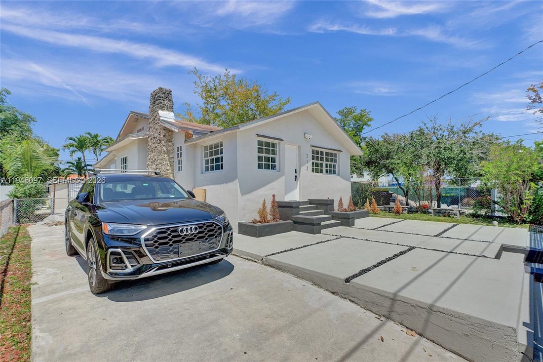 House in Miami, Florida, United States 4 - 16937061