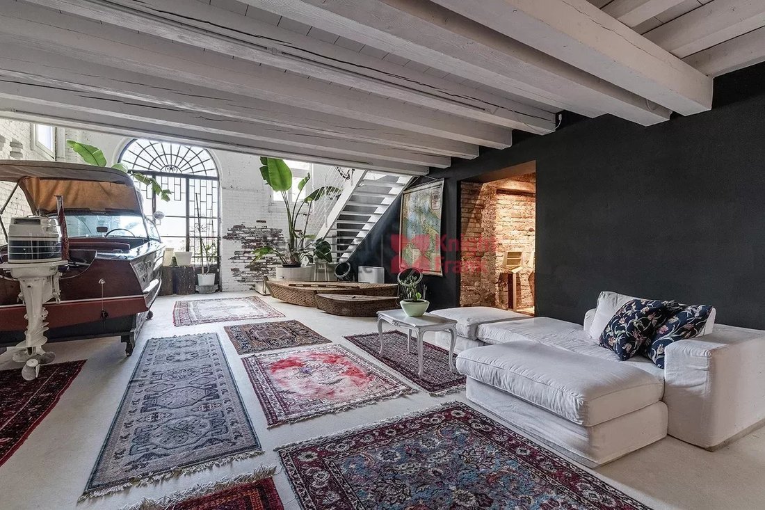 Apartment in Dorsoduro, Venice, Italy 2 - 16937823