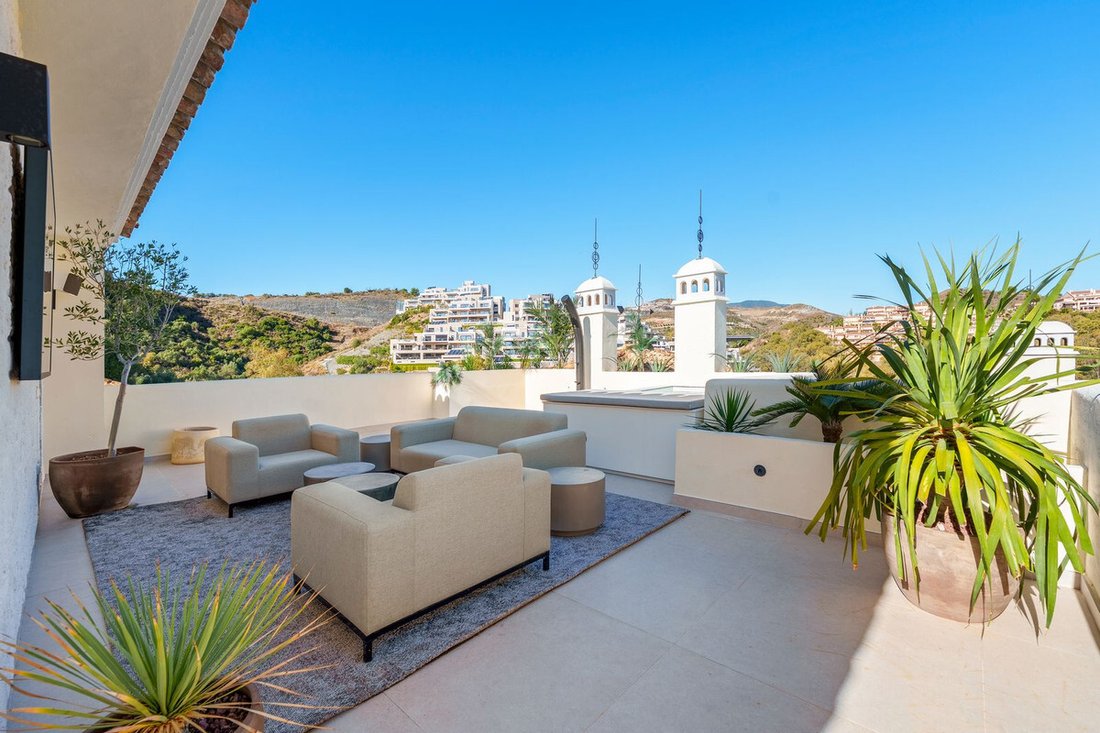Penthouse in Marbella, Andalusia, Spain 4 - 16938025