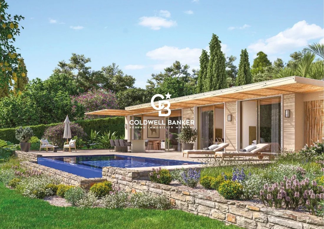 Villa in Rayol-Canadel-sur-Mer, Provence-Alpes-Côte d'Azur, France 3 - 16937972